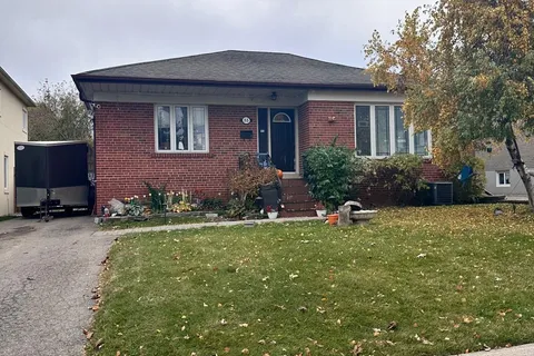 53 Codsell Ave, Toronto, ON M3H 3V8