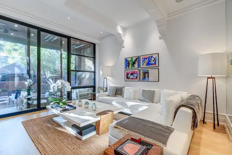 368 Markham St, Toronto, ON M6G 2K9