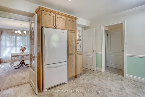 42 Summerside Cres, Toronto, ON M2H 1X1