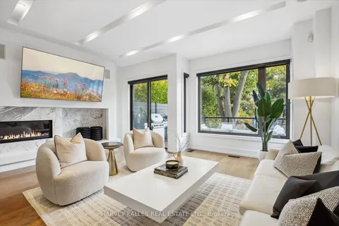 137 Ranleigh Ave, Toronto, ON M4N 1X2