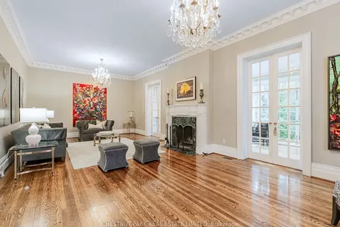 62 Elm Ave, Toronto, ON M4W 1V1