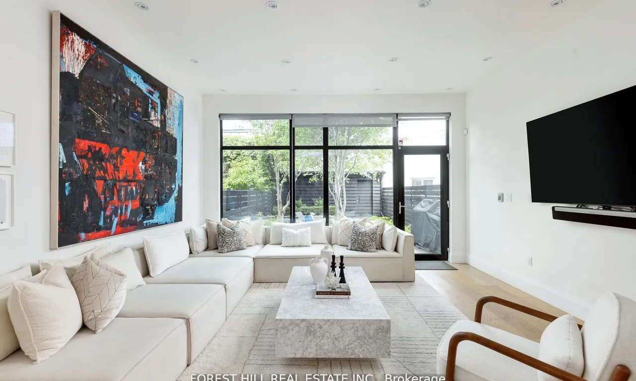 49 Brookfield St, Toronto, ON M6J 3A8