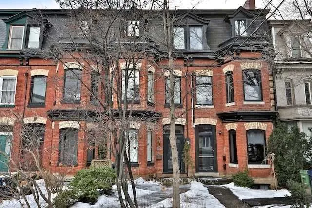 Att/Row/Twnhouse 3 bedroom 3 bathroom at 69 Sullivan St in Toronto - MLS# C9770086