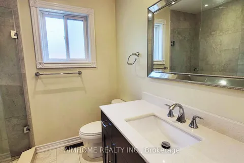 326 Mckee Ave, Toronto, ON M2N 4E5