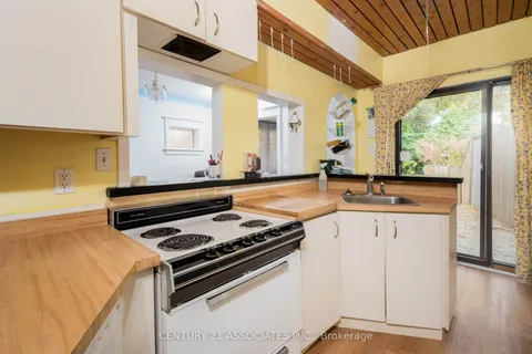 78 Castlefield Ave, Toronto, ON M4R 1G4