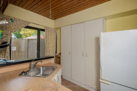 78 Castlefield Ave, Toronto, ON M4R 1G4