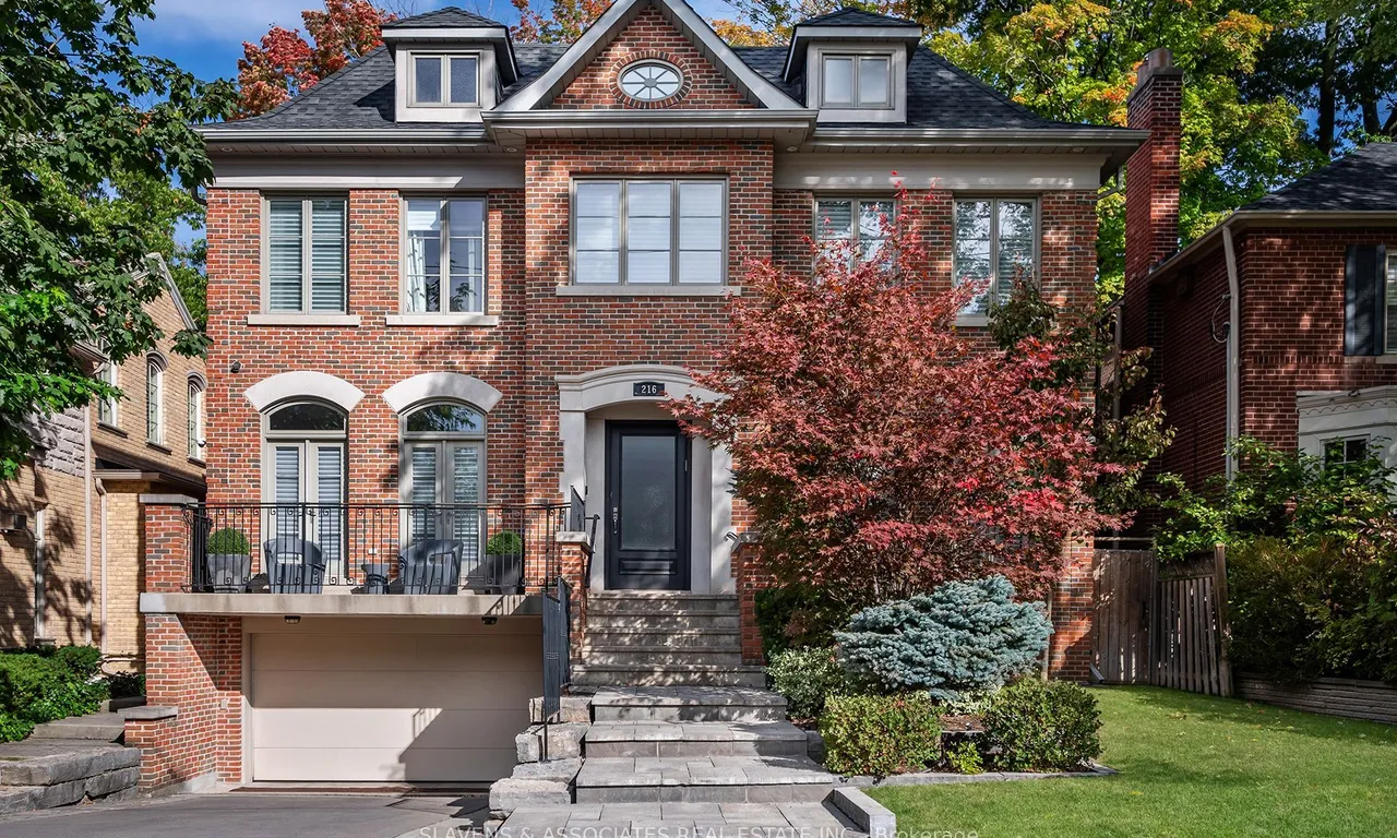 216 Hillhurst Blvd, Toronto, ON M5N 1P4