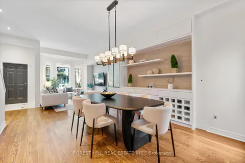 271 Major St, Toronto, ON M5S 2L5