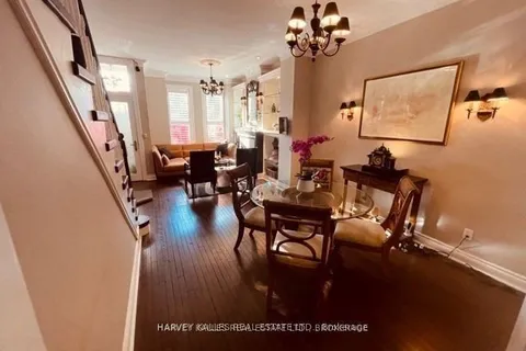 32 Salisbury Ave, Toronto, ON M4X 1C4