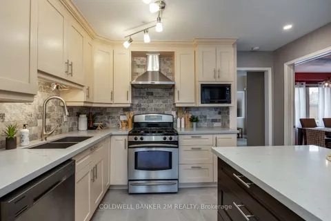1481 Major Oaks Rd, Pickering, ON L1X 2N6