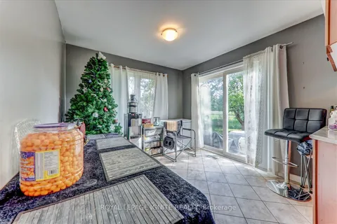 1675 Canadore Cres, Oshawa, ON L1G 8A6