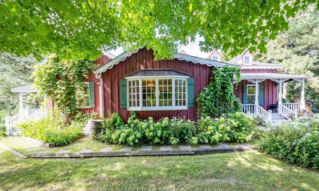 130 Myrtle Rd, Whitby, ON L0B 1A0