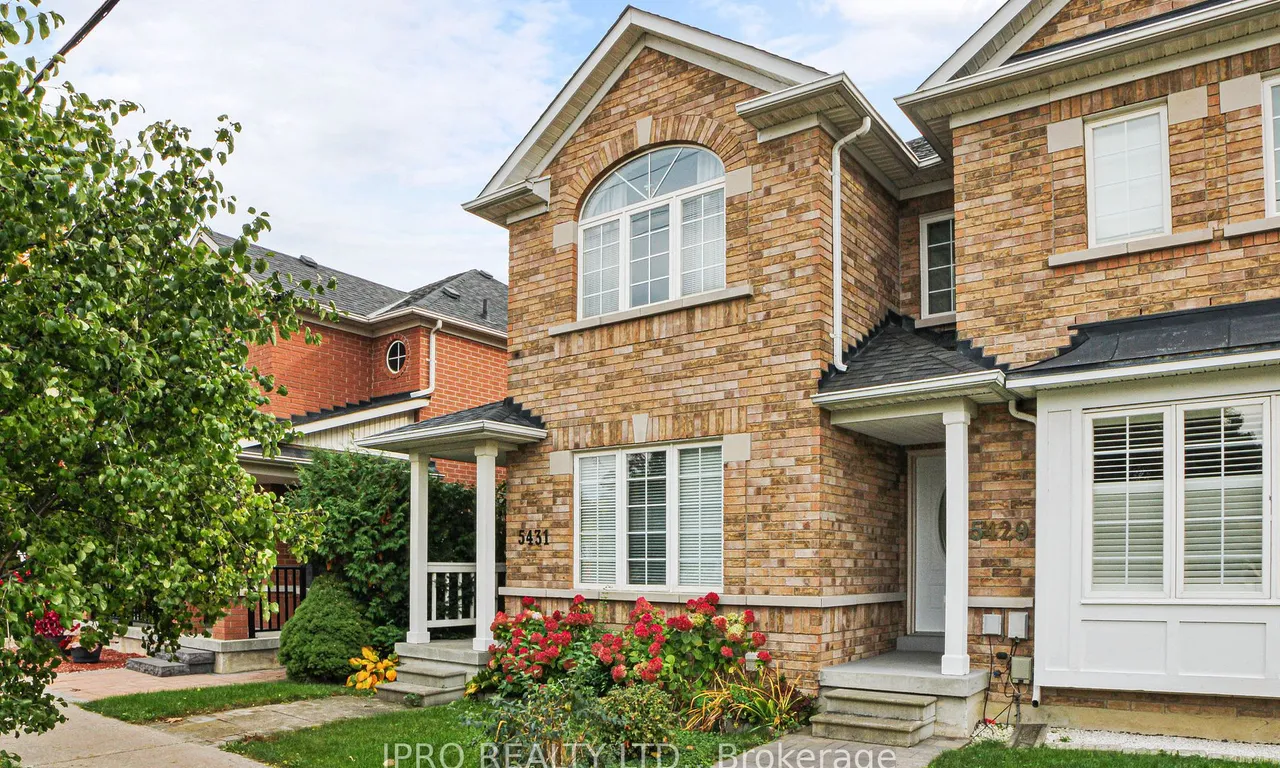 5431 Lawrence Ave, Toronto, ON M1C 5E9