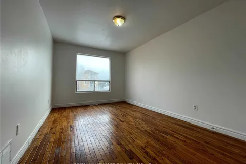 75 Magnolia Ave, Toronto, ON M1K 3K3