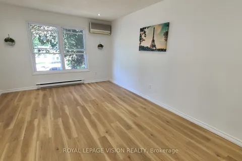 303 Beech St, Whitby, ON L1N 3B3