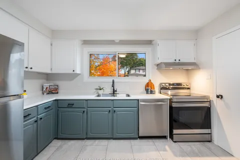 82 Haviland Dr, Toronto, ON M1C 2T8