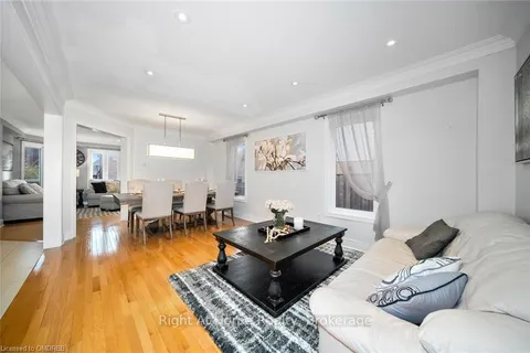 11 KERSEY Cres, Clarington, ON L1E 0A5