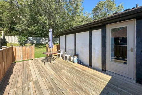 719 Wesley Dr, Oshawa, ON L1H 7X6