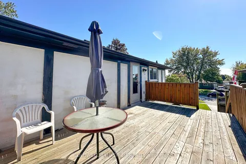 719 Wesley Dr, Oshawa, ON L1H 7X6