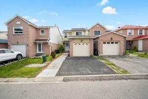 37 Frontier Ptwy, Toronto, ON M1B 4G6