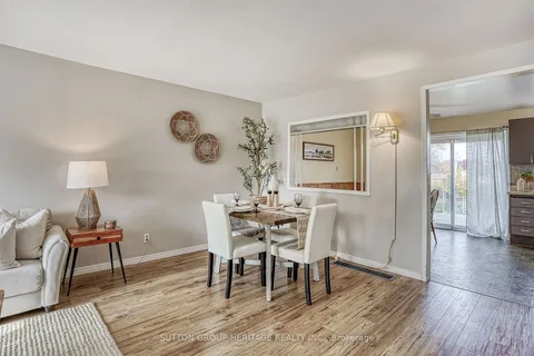 736 Krosno Blvd, Pickering, ON L1W 1G3