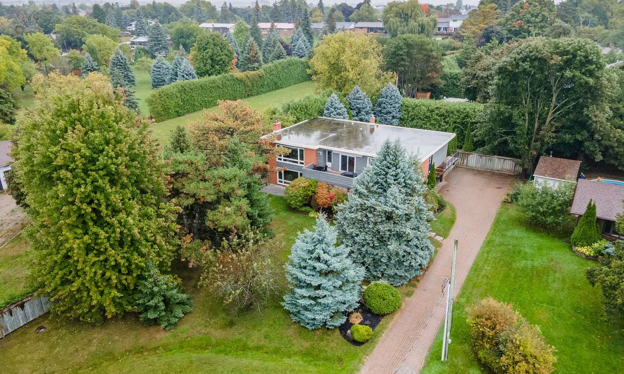 846 Pinecrest Rd, Oshawa, ON L1K 2B2