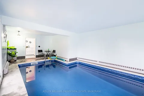 846 Pinecrest Rd, Oshawa, ON L1K 2B2