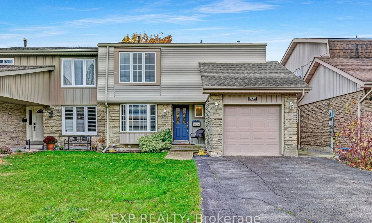 750 Cobblers Crt, Pickering, ON L1V 2Z3