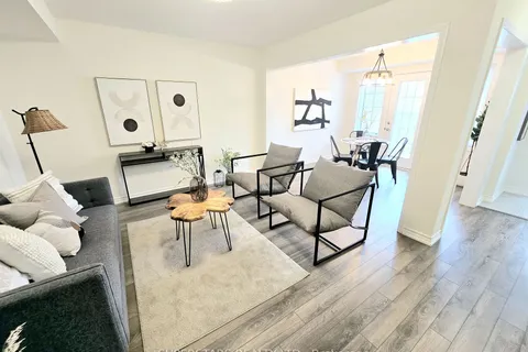 17 Bluegill Cres, Whitby, ON L1P 0E4