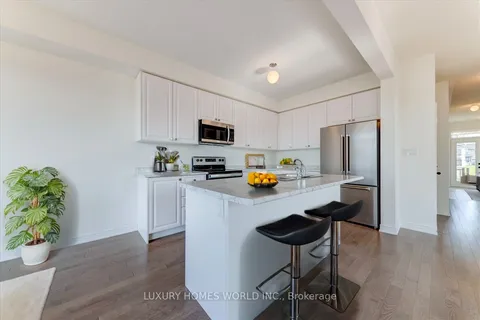 85 Armilia Pl, Whitby, ON L1P 0P7