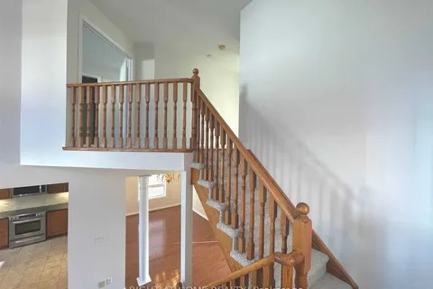 181 Cachet Blvd, Whitby, ON L1M 2L9