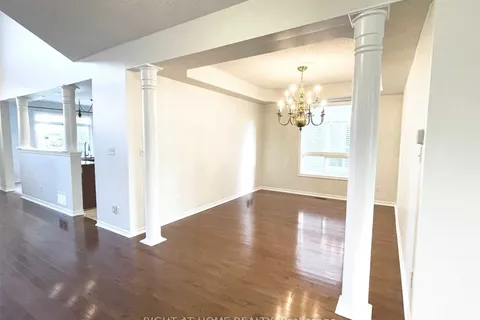 181 Cachet Blvd, Whitby, ON L1M 2L9