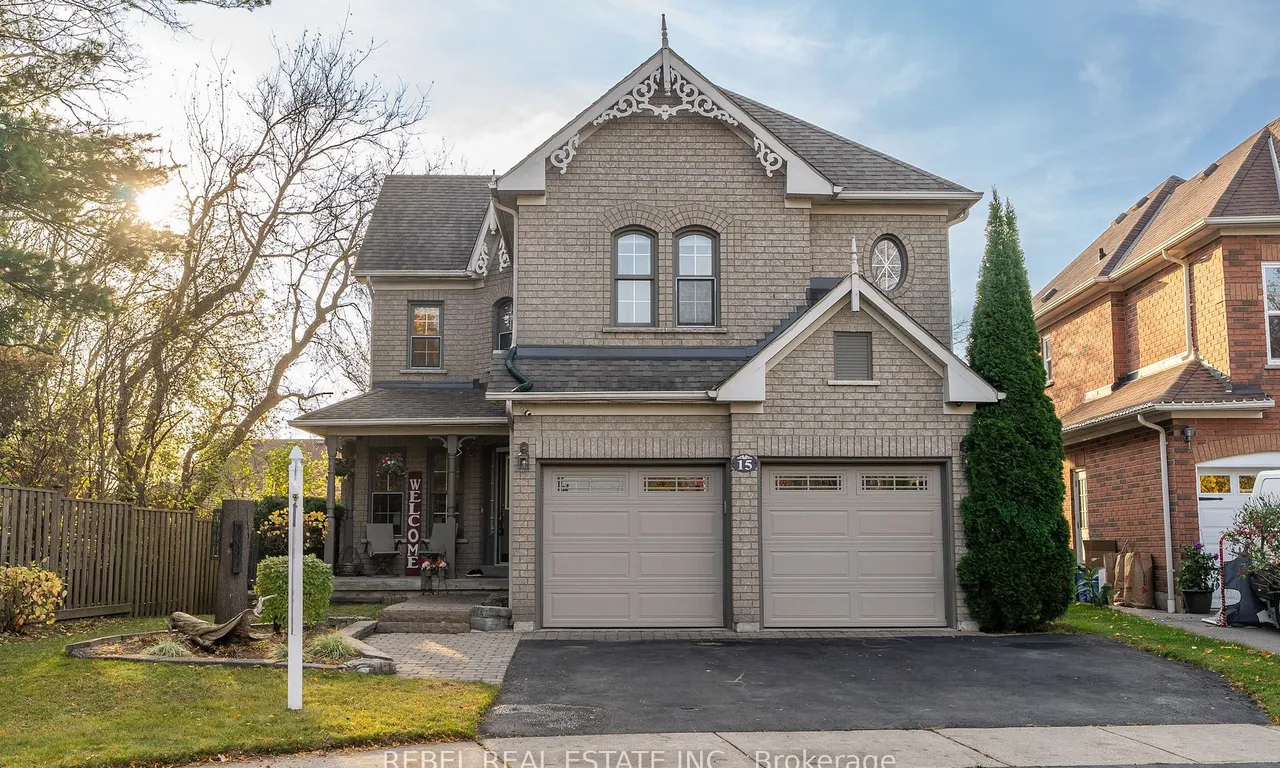 15 Knox Cres, Whitby, ON L1M 1C8