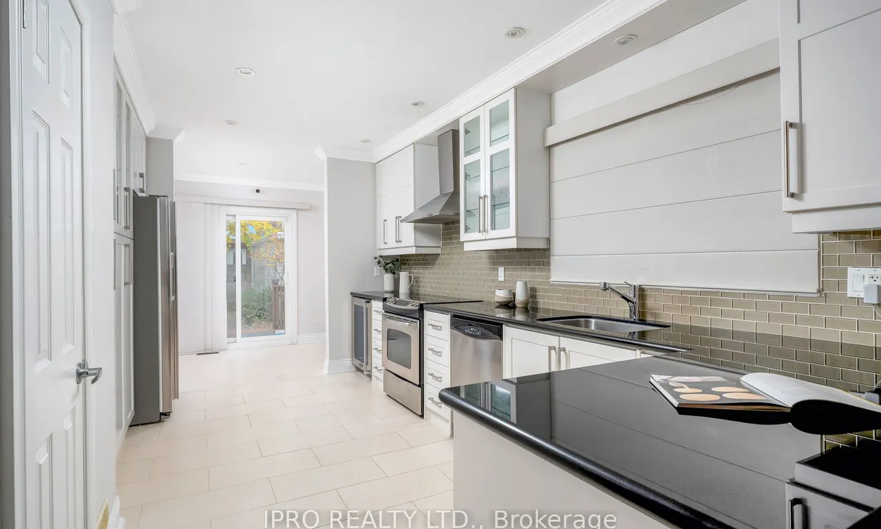 Detached kitchen at 53 Ferrier Ave Toronto