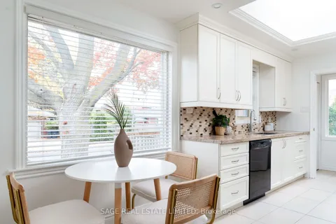 149 Glenwood Cres, Toronto, ON M4B 1J8