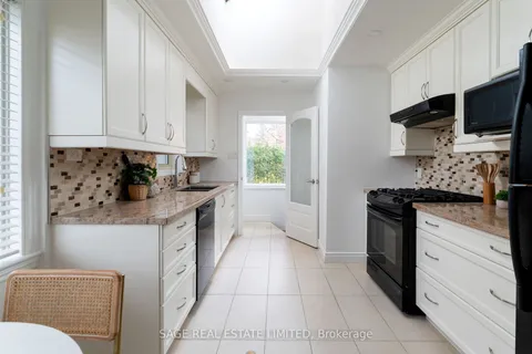 149 Glenwood Cres, Toronto, ON M4B 1J8