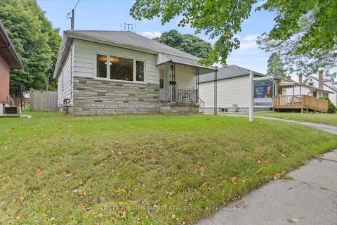 215 Greenwood Ave, Oshawa, ON L1J 1W7
