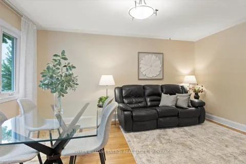 215 Greenwood Ave, Oshawa, ON L1J 1W7