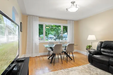 215 Greenwood Ave, Oshawa, ON L1J 1W7