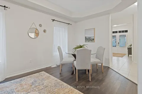 160 Rosswell Dr, Clarington, ON L1E 0A5