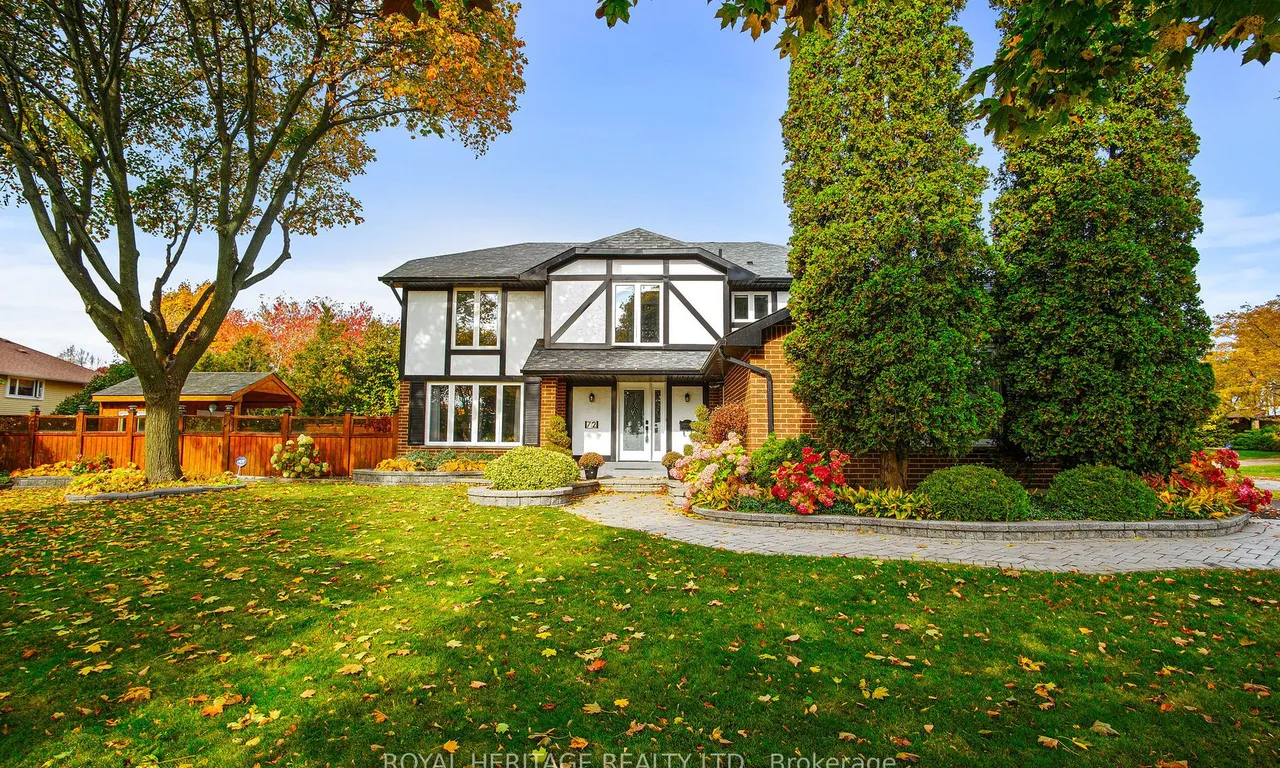 72 Lake Driveway, Ajax, ON L1S 3X1