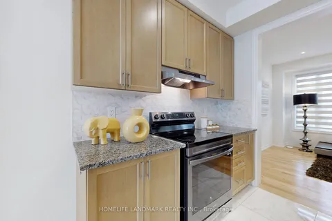 6 ClutterBuck Lane, Ajax, ON L1T 0P8