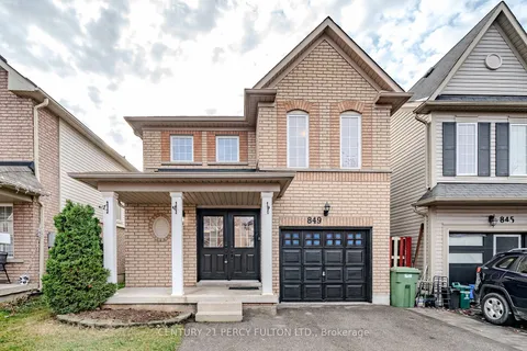 849 Taggart Cres, Oshawa, ON L1K 0E6