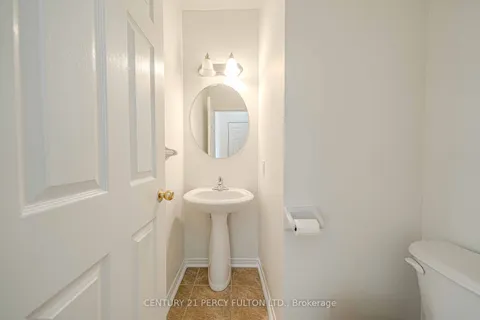 849 Taggart Cres, Oshawa, ON L1K 0E6