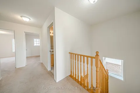 849 Taggart Cres, Oshawa, ON L1K 0E6