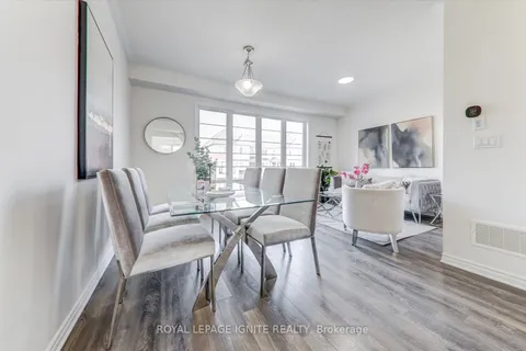 21 Fusilier Dr, Toronto, ON M1L 0J4