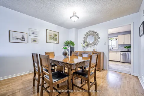16 Dakin Dr, Ajax, ON L1T 2R7