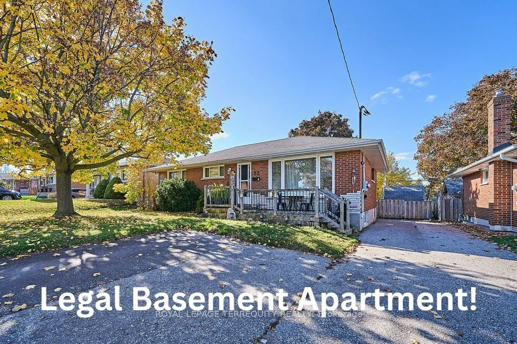 52 Athabasca St, Oshawa, ON L1H 7H6