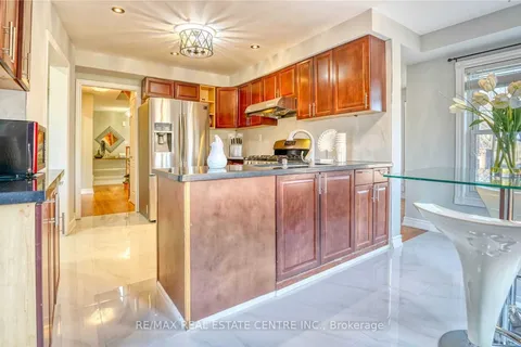 11 Hunter Dr, Ajax, ON L1T 3M9