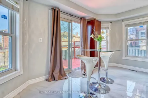 11 Hunter Dr, Ajax, ON L1T 3M9